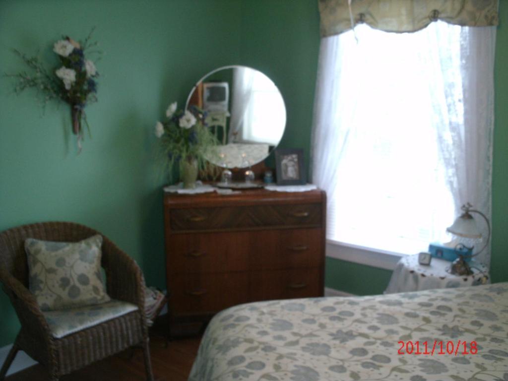Ici Et Maintenant Bed and Breakfast Magog Δωμάτιο φωτογραφία