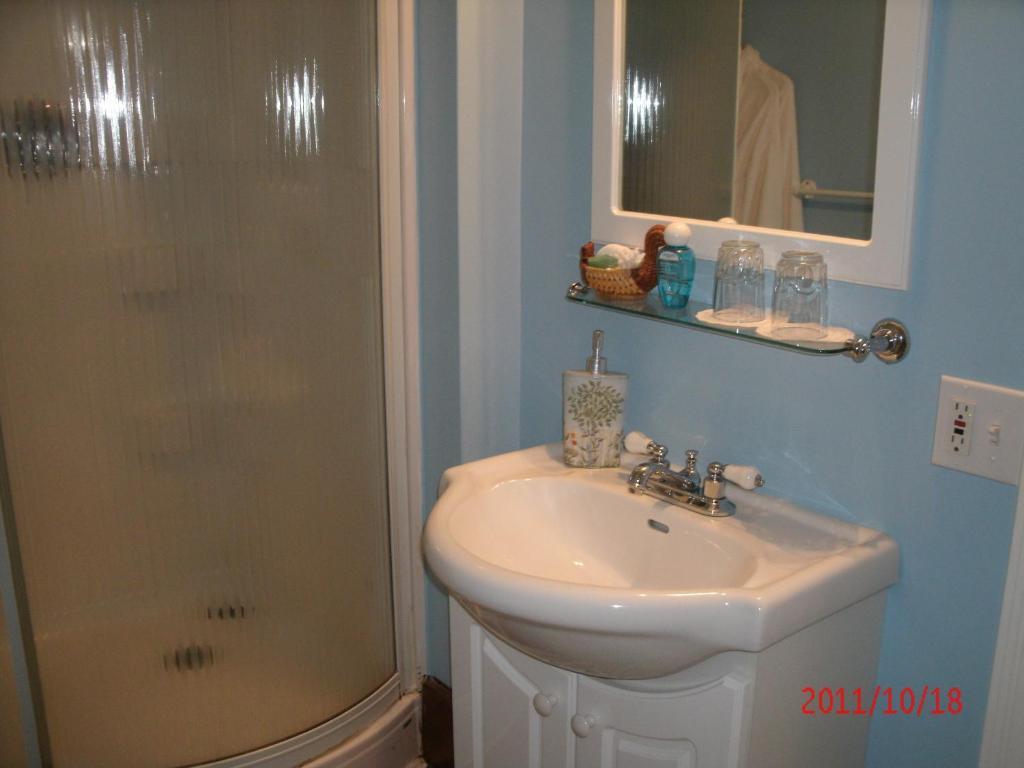 Ici Et Maintenant Bed and Breakfast Magog Δωμάτιο φωτογραφία