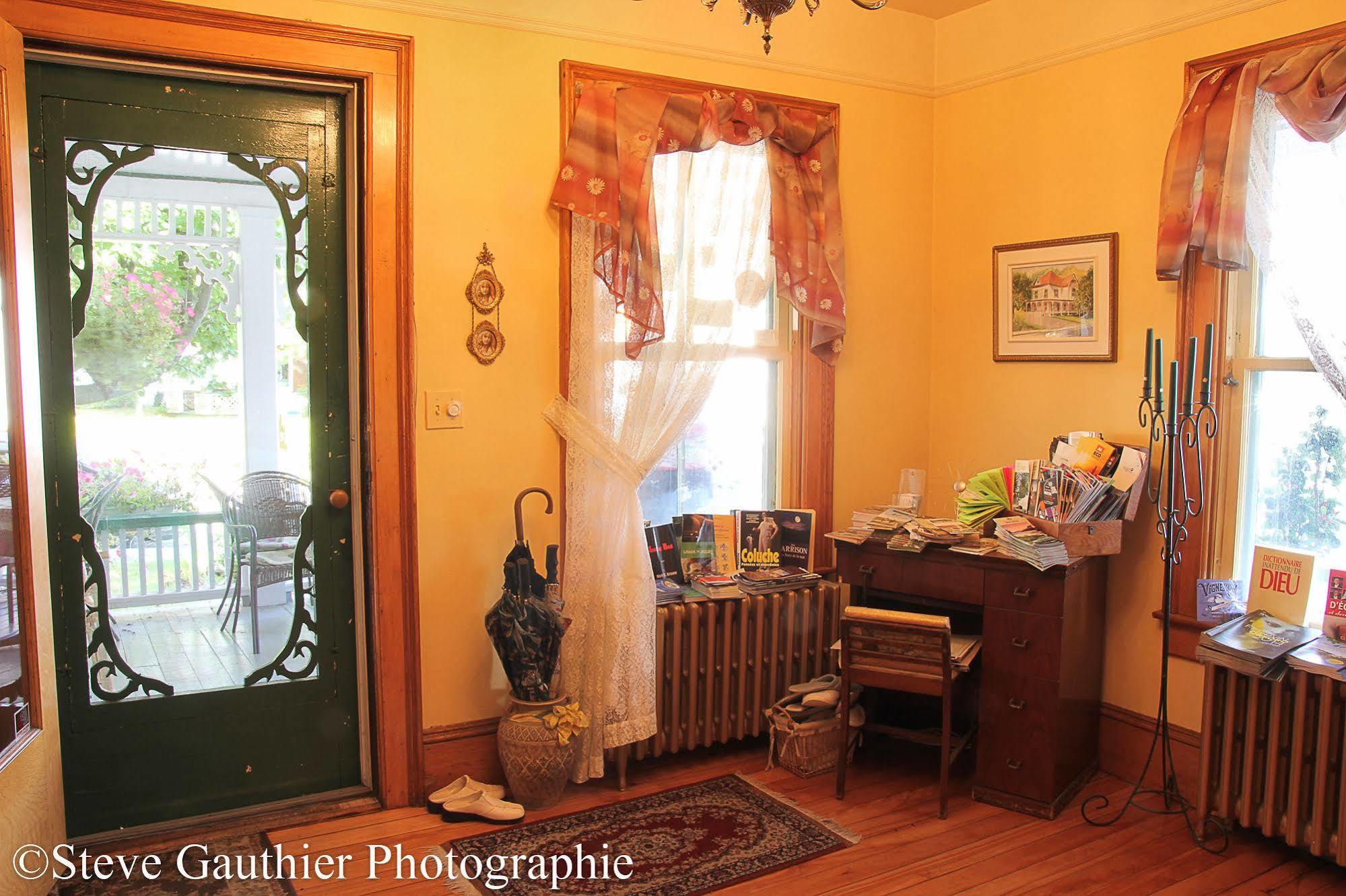 Ici Et Maintenant Bed and Breakfast Magog Εξωτερικό φωτογραφία